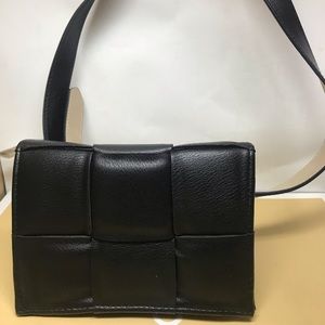 STEVE MADDEN SHOULDER BAG